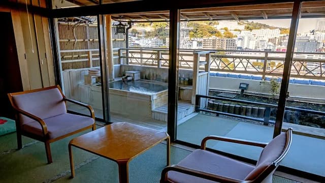 Japanese-style room 12.5 tatami mats ~ Tsukimidai terrace [Enjoy the scenery of Atami while soaking in the open-air bath.