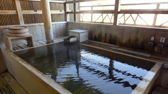 Japanese style room 12.5 tatami mats ~ Tsukimidai terrace / You can enjoy the beautiful scenery from the bath in the room. *This is an image.