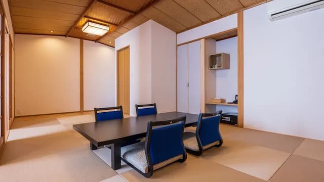 ☆NEW☆10 tatami Japanese-style room &lt;with shower and toilet&gt;