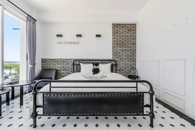 Cat at Greece-Double Room with Sea View and Balcony-10