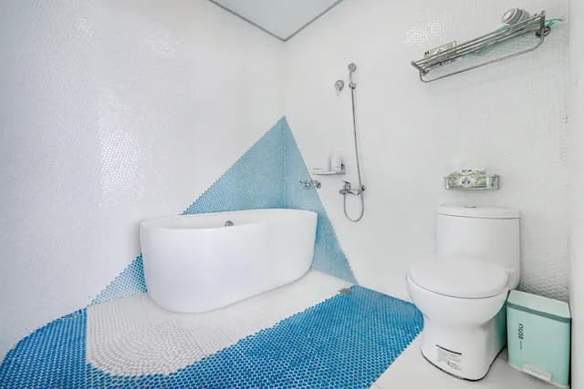 Cat at Greece-King Room with Sea View and Balcony-11