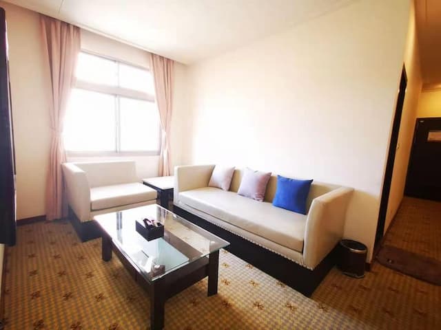 長鴻精品旅館-雅緻三人房-2