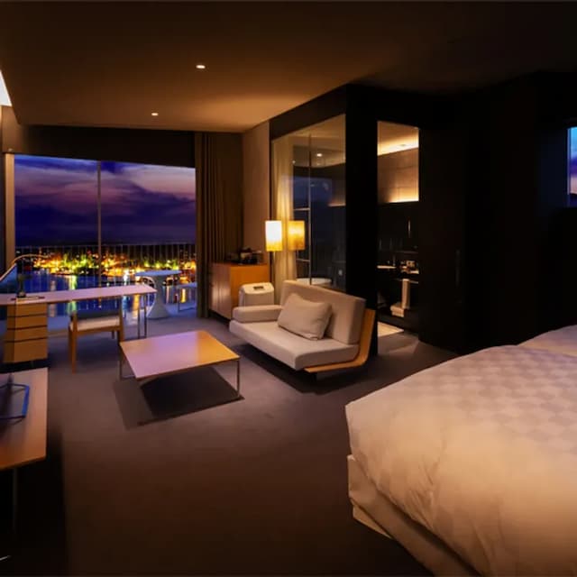 [Premium Harbor Suite Hollywood Twin]