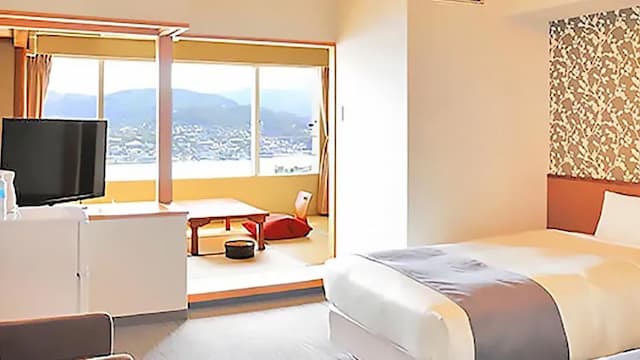 Japanese-Western style room [Western-style twin room + Japanese-style room 7.5 tatami mats] (No smoking)