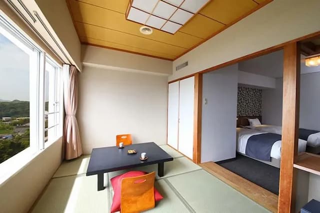 大江戸温泉物語 長崎ホテル清風-【夜景確約】 和洋室 [洋室ツイン+和室7.5畳]-4