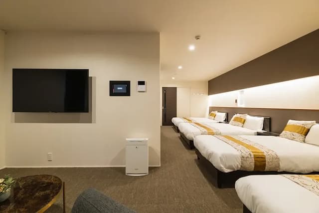 Grand Base Nagasaki City-Standard Quad Room-10