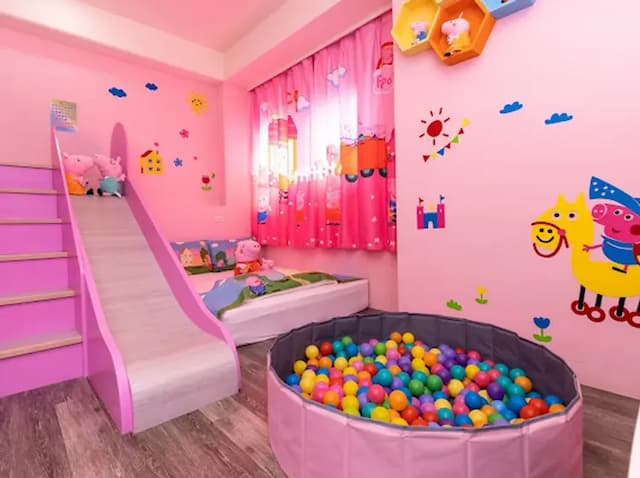掬月童心親子民宿-Pink Bubble Slide Quadruple Room (Extra Bed Available)-4