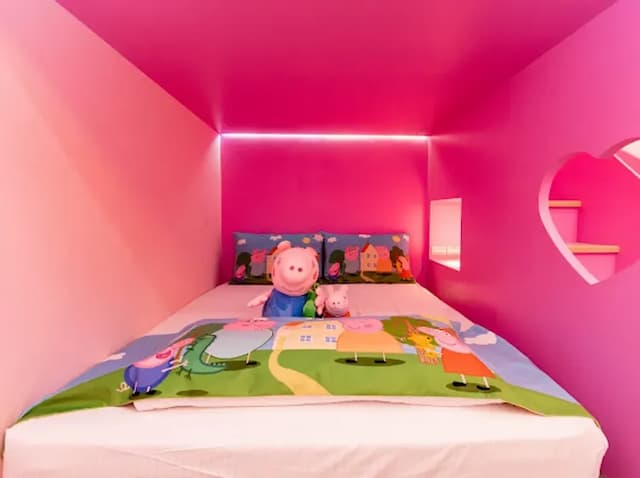 掬月童心親子民宿-Pink Bubble Slide Quadruple Room (Extra Bed Available)-5