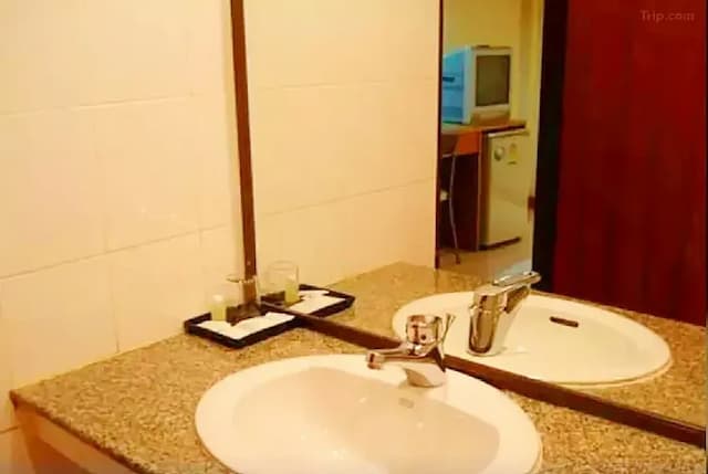 普吉島 德薩旅館 (Desa Phuket)-豪華雙人或雙床房 (含早餐) 不可退訂 (Deluxe twin or double room (Room with breakfast)) No refund-8