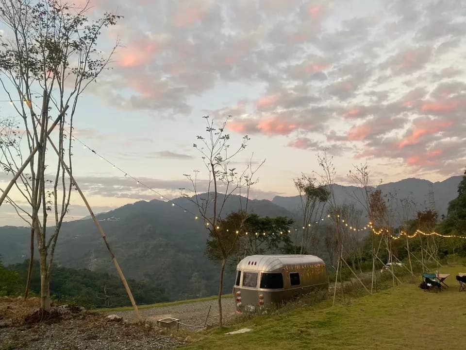 森山谷 露營車