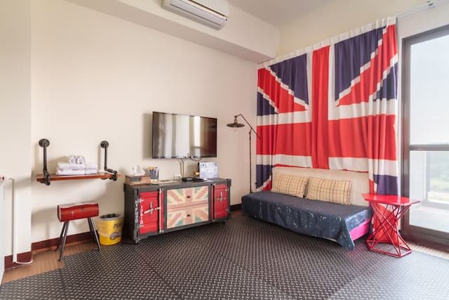 異宿風巢景觀旅店｜可10人包棟｜-園景豪華雙人房-附陽台-301-5