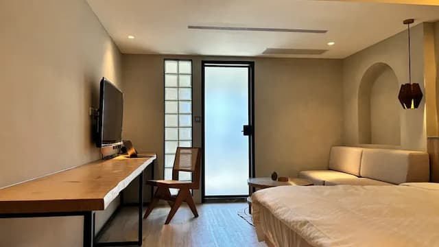 Hotel Initial-Tainan-Deluxe View Room with Bathtub-2