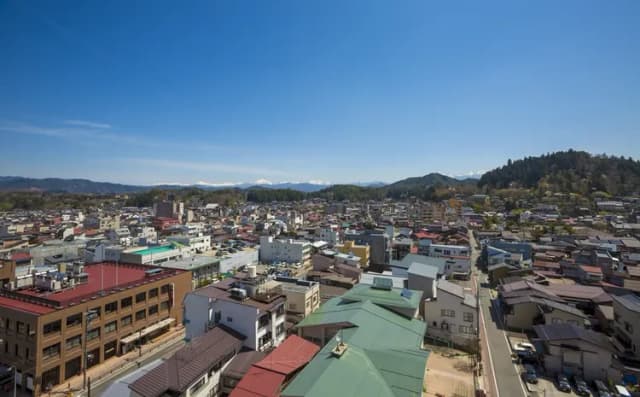 飛驒高山Alpina溫泉飯店｜高山站徒歩3分/高山陣屋徒歩5分-高樓層雙床房【不挑房】-5