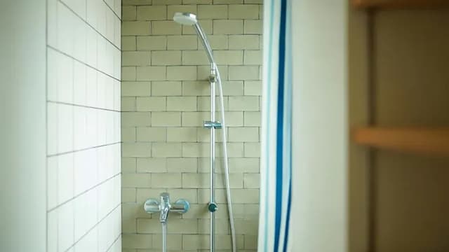 CAFE & Petit Hostel ROUTE-Deluxe Dormitory-4