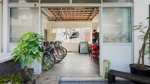 CAFE & Petit Hostel ROUTE-Family Room-8