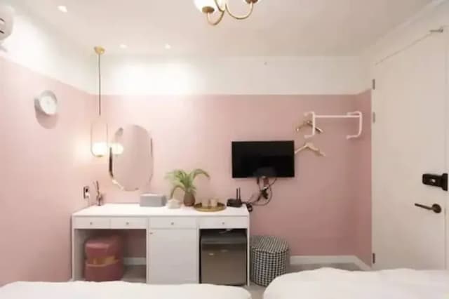 雲弘大旅居｜近弘大入口站 京義線林蔭道-Room 1-4