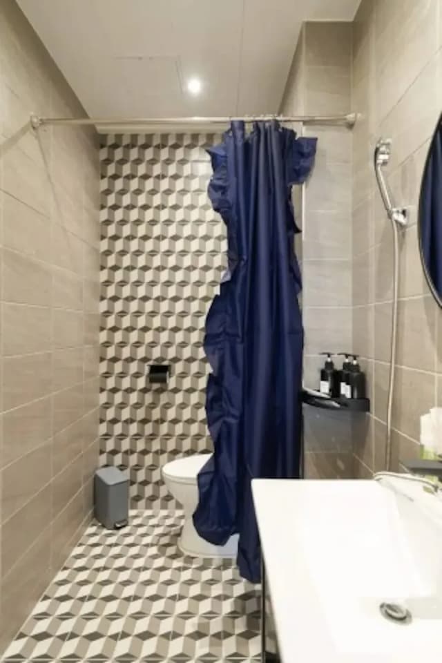 雲弘大旅居｜近弘大入口站 京義線林蔭道-Room 2-11