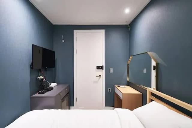 雲弘大旅居｜近弘大入口站 京義線林蔭道-Room 2-5