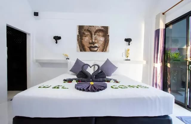 EL PILLAX LANTA RESORT-Deluxe Room (Room only)-1