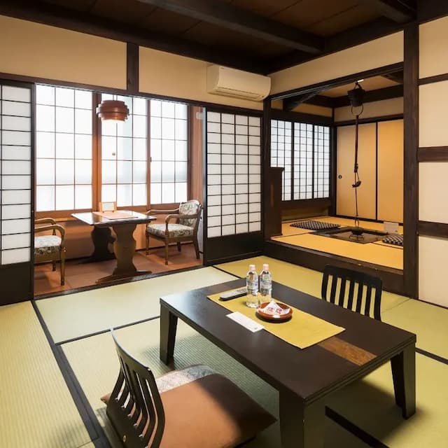 飛騨高山温泉　旅館あすなろ-囲炉裏付和室(囲炉裏部屋＋12畳)-1