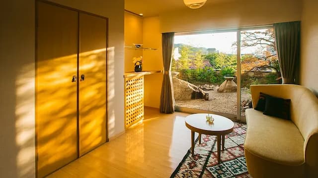 ■ With semi-open air-Midori no Ma- ■ Wide edge