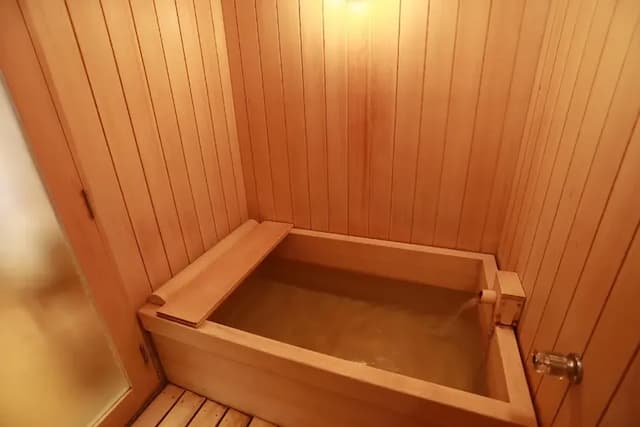 Top floor special room cypress bath