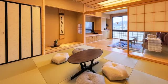 飛驒高山 本陣平野屋 花兆庵｜高山站徒歩10分/三町古建築保存區徒步3分/免費車站接送服務-覚｜附檜風呂、按摩椅【不挑房】-3