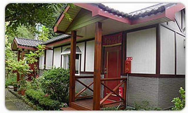 鳳凰宿甲蟲生態民宿-二人蜜月獨棟小木屋-1