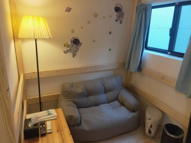 black kitten BNB-Suite 402 Double (We are moving to a new address, please be sure to contact us in Garay)-3