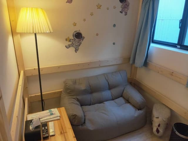 black kitten BNB-Suite 402 Double (We are moving to a new address, please be sure to contact us in Garay)-1