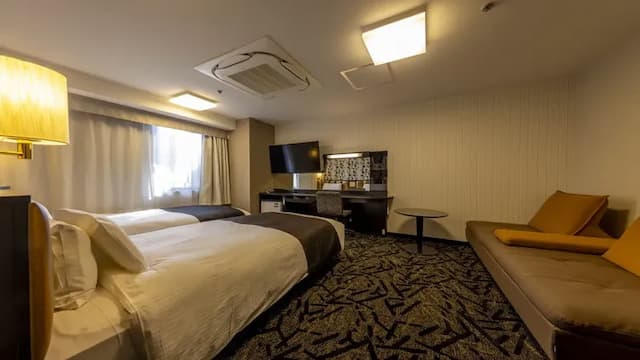 APA 小松Grand飯店 | 小松站車程3分鐘-三人房【不挑房】-1