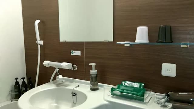 In-room unit bath angle shooting