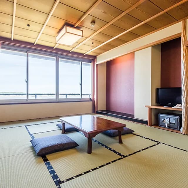 Japanese-style room 12 tatami mats