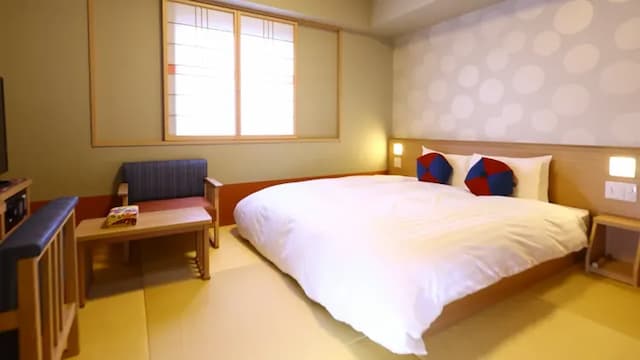 [No smoking] Moderate King 19.6 square meters Serta bed (180 & times; 195 cm)