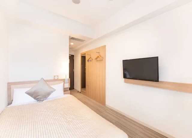 ユニゾイン金沢百万石通り-セミダブルルーム-1