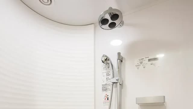 [Guest room] Moderate double / shower booth