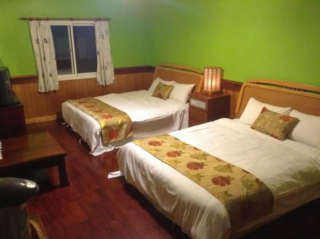 鳳凰宿甲蟲生態民宿-四人溫馨獨棟小木屋-8