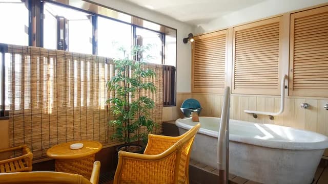 [With open-air bath] Standard Western-style room image