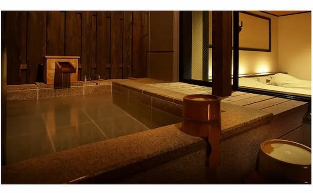 During the open-air bath 3