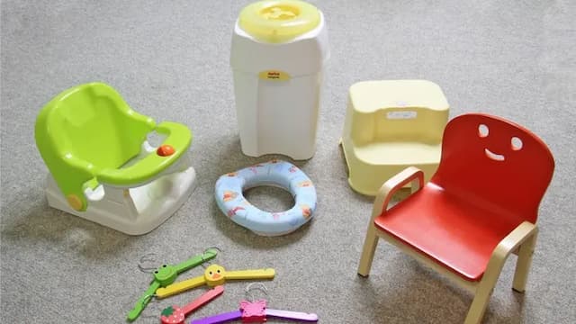 [Child-rearing support room (equipment)] Convenient goods for traveling with children are available