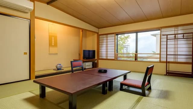Otowaya Ryokan-10 tatami mats or 12 tatami mats with toilet [Japanese room] [Non-smoking]-1