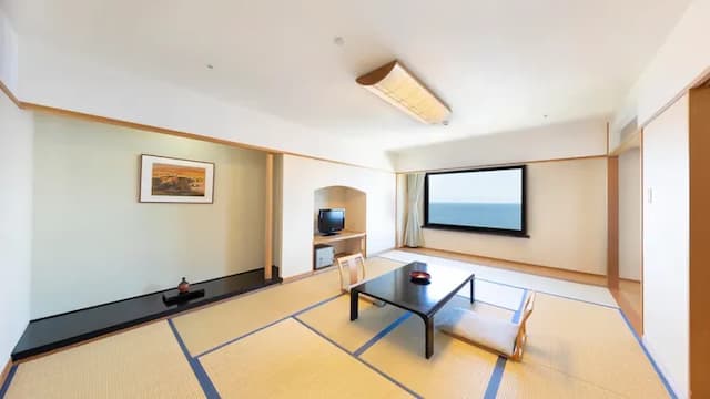 [Japanese-style room]