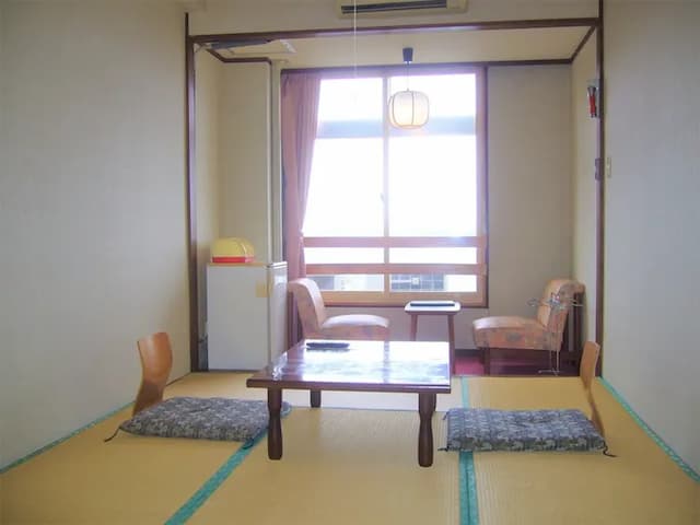 Sunset and Lake Hotel Aoki Ya (Sadogashima)-Business Japanese-Style Room-1