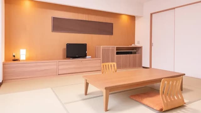 [All rooms non-smoking] Modern Japanese room 10 tatami mats [Slope debut]