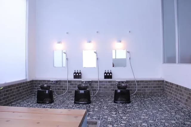 シャワールーム