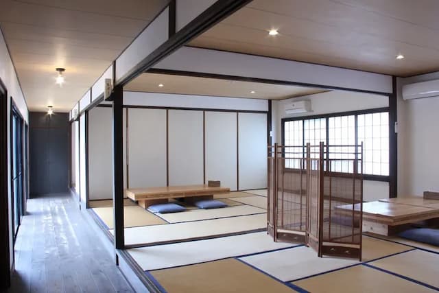 大広間（共有スペース）