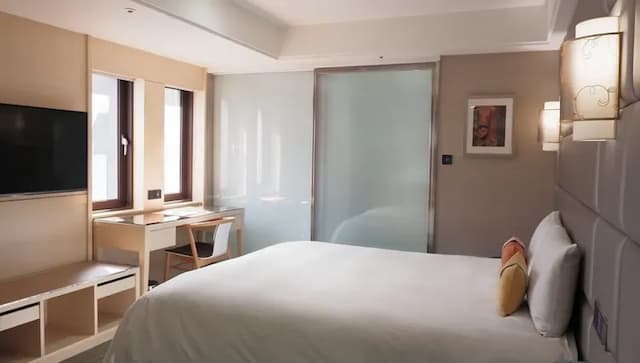 悅樂旅店-台中文心-活力雙人房 一大床 【不可取消】-9