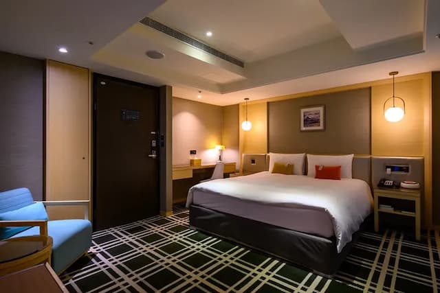 悅樂旅店-台中文心-活力雙人房 一大床 (附浴缸) 【不可取消】-2