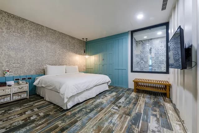 Han- Yan Design Hotel-Deluxe Double Room with Bathtub-1