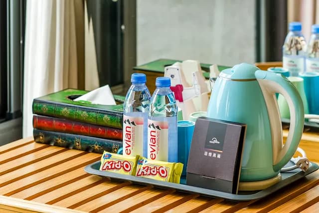 Han- Yan Design Hotel-Deluxe Quadruple Room with Balcony-7